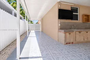 215 NW 67th Ave, Miami, FL 33126 - Photo 19