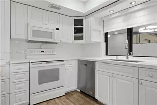 11342 SW 133rd Pl, Miami, FL 33186 - Photo 9