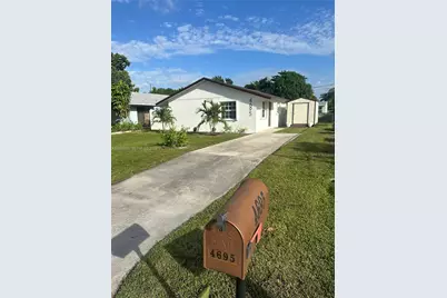 4695 Cambridge St, Lake Worth, FL 33463 - Photo 3