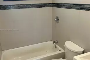 1590 NE 118th St, Miami, FL 33161 - Photo 9