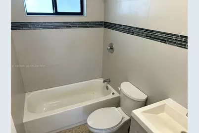 1590 NE 118th St #1, Miami, FL 33161 - Photo 7