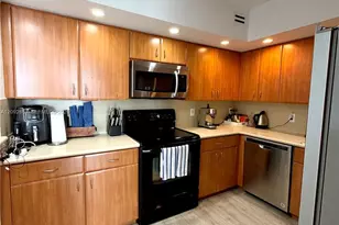 5600 Collins Ave, Miami Beach, FL 33140 - Photo 17