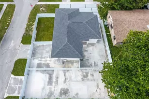 11001 SW 220th St, Miami, FL 33170 - Photo 7
