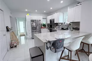360 SW 20th Rd, Miami, FL 33129 - Photo 3