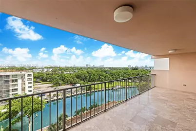 1800 NE 114th St #811, Miami, FL 33181 - Photo 1