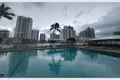 1000 Parkview Dr #507, Hallandale Beach, FL 33009 - Photo 29