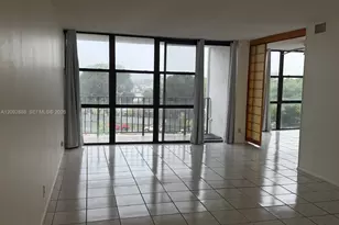 1000 Parkview Dr, Hallandale Beach, FL 33009 - Photo 7