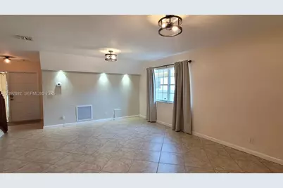 5829 Grant St, Hollywood, FL 33021 - Photo 9