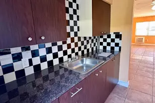 605 77th St, Miami Beach, FL 33141 - Photo 3