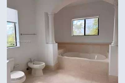 7713 SW 193rd St, Cutler Bay, FL 33157 - Photo 11