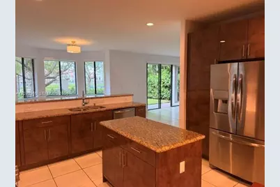7713 SW 193rd St, Cutler Bay, FL 33157 - Photo 5