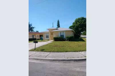 1050 NW 4th St, Boynton Beach, FL 33435 - Photo 7