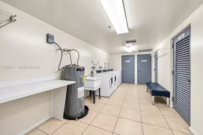 919 Hillcrest Dr #401, Hollywood, FL 33021 - Photo 19
