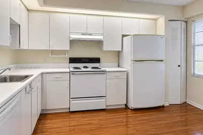 1500 SW 131st Way #406N, Pembroke Pines, FL 33027 - Photo 5