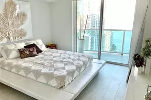31 SE 5th St, Miami, FL 33131 - Photo 11