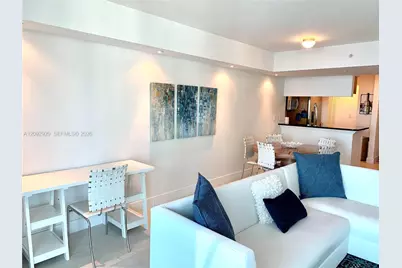 31 SE 5th St #2806, Miami, FL 33131 - Photo 3