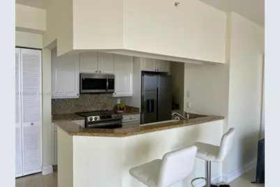 848 Brickell Key Dr #2303, Miami, FL 33131 - Photo 11
