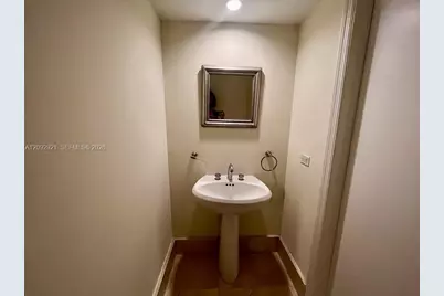 848 Brickell Key Dr #2303, Miami, FL 33131 - Photo 13