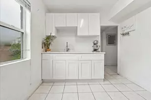 2388 NW 33rd St, Miami, FL 33142 - Photo 27