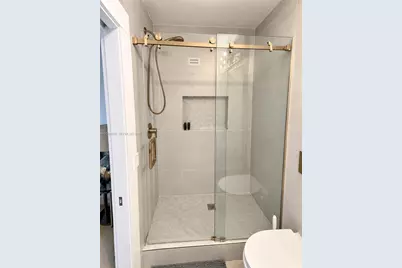 2301 Collins Ave #1019, Miami Beach, FL 33139 - Photo 13