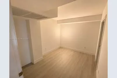 2301 Collins Ave #1019, Miami Beach, FL 33139 - Photo 11