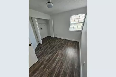 18346 NW 68th Ave #C, Hialeah, FL 33015 - Photo 11
