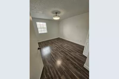 18346 NW 68th Ave #C, Hialeah, FL 33015 - Photo 7