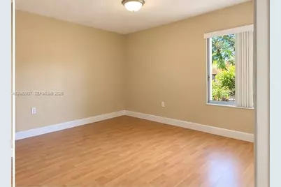 7204 Fairway Dr #I21, Miami Lakes, FL 33014 - Photo 3