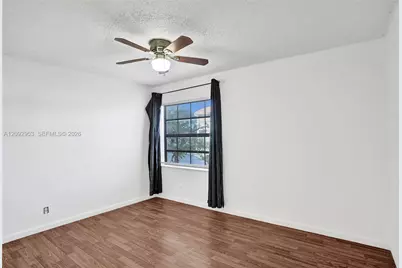 105 Liberty Ct, Deerfield Beach, FL 33442 - Photo 11