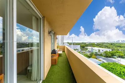 2425 SW 27th Ave #704, Miami, FL 33145 - Photo 23