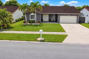 18046 SW 154th Pl, Miami, FL 33187 - Photo 23