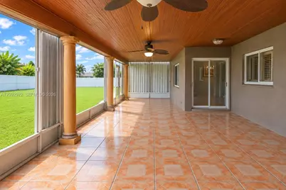 18046 SW 154th Pl, Miami, FL 33187 - Photo 21