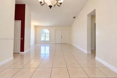 18046 SW 154th Pl, Miami, FL 33187 - Photo 5