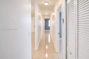 18046 SW 154th Pl, Miami, FL 33187 - Photo 13