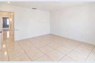 18046 SW 154th Pl, Miami, FL 33187 - Photo 15
