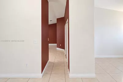 18046 SW 154th Pl, Miami, FL 33187 - Photo 11