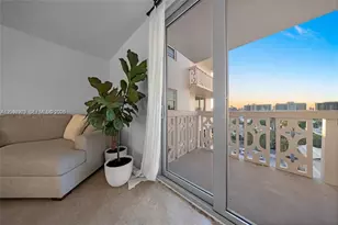1020 Meridian Ave, Miami Beach, FL 33139 - Photo 5