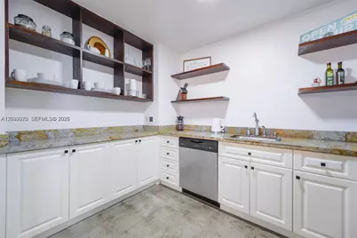 1020 Meridian Ave #816, Miami Beach, FL 33139 - Photo 13