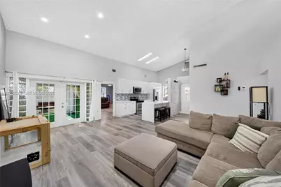 10024 SW 222nd St, Cutler Bay, FL 33190 - Photo 15