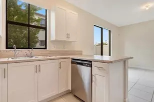 11068 West 33rd Ct, Hialeah, FL 33018 - Photo 5
