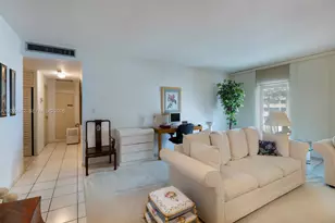 1408 Brickell Bay Dr, Miami, FL 33131 - Photo 3