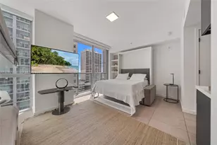 227 NE 2nd St, Miami, FL 33132 - Photo 7