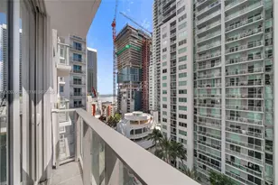227 NE 2nd St, Miami, FL 33132 - Photo 13
