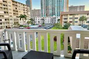 1889 S Ocean Dr, Hallandale Beach, FL 33009 - Photo 11