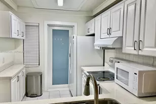 1889 S Ocean Dr, Hallandale Beach, FL 33009 - Photo 9