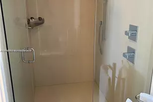 600 NE 27th St, Miami, FL 33137 - Photo 27