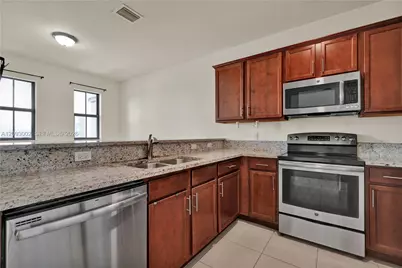 10620 NW 88th St #207, Doral, FL 33178 - Photo 7