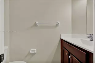 10620 NW 88th St, Doral, FL 33178 - Photo 23