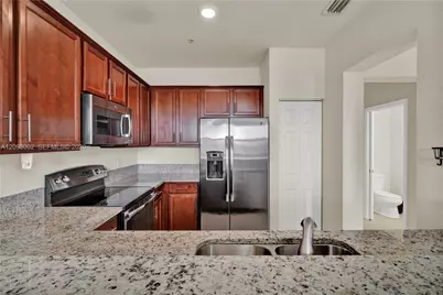 10620 NW 88th St #207, Doral, FL 33178 - Photo 9