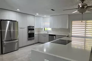 10860 NW 40th St, Coral Springs, FL 33065 - Photo 9